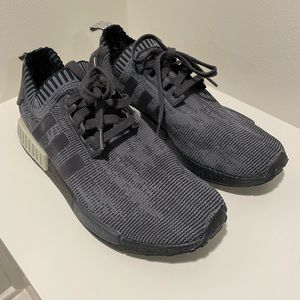 Men’s adidas boost/ grey/ size 11